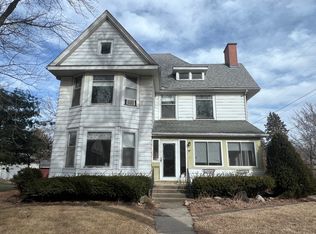 208 E 3rd St, Prophetstown, IL 61277