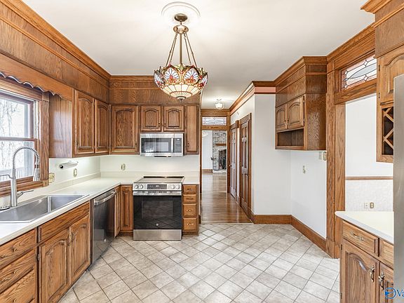 3rd image of 407 Viduta Pl SE
