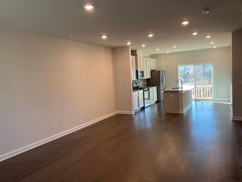 Family Room & Kitchen