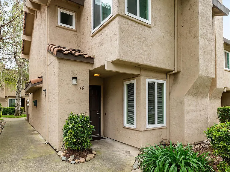 54 Quay Ct — Photo 99