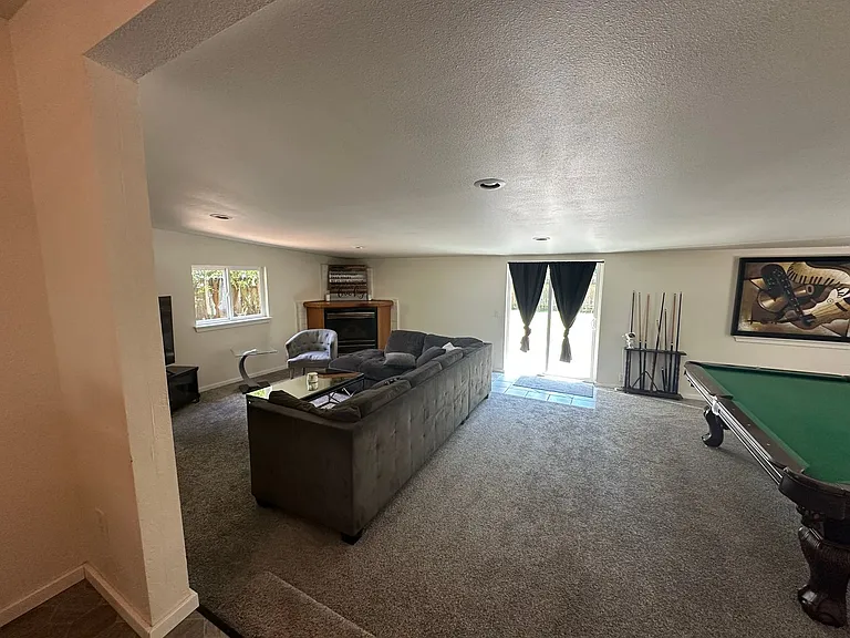 873 Parkwood Way — Photo 9