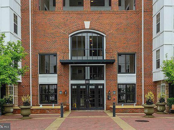 5th image of 501 Hungerford Dr APT 144