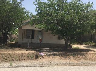 729 S Central Ave, Hamlin, TX 79520
