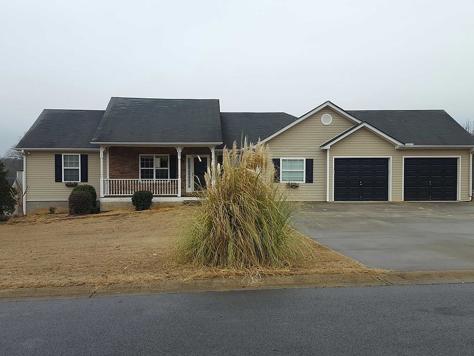 1st image of 151 Peachtree Ln SE