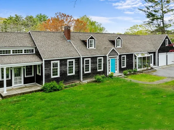 128 Argilla Rd, Ipswich, MA 01938