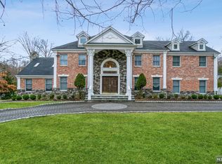 40 Churchill Rd, Old Tappan, NJ 07675