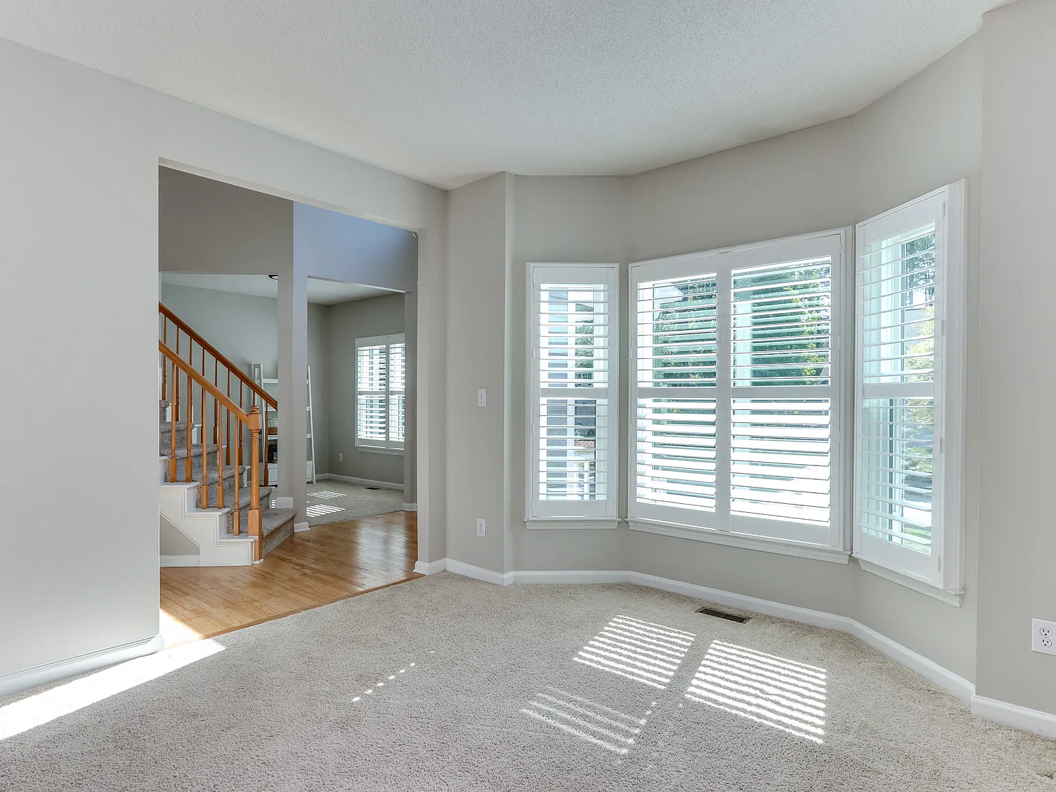 4 bed, 2480 sqft, $3,000 — Photo 4