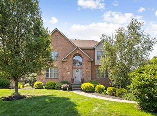 1100 Eleanor Pl, Gibsonia, PA