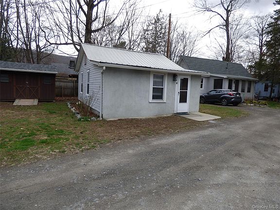 2nd image of 9 Fredericks Rd