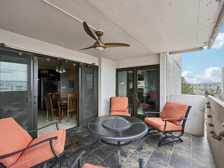 2 Adams St — Photo 22