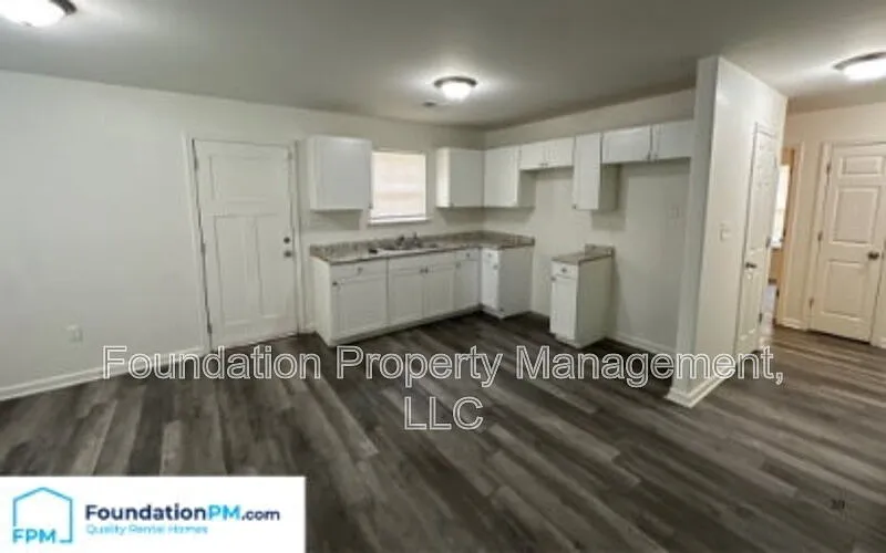 3 bed, 2.0 bath, 1301 sqft, $1,550 — Photo 4
