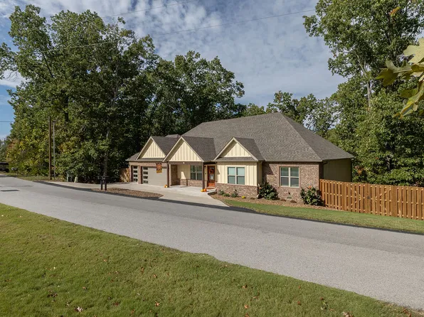 50 Melanie Dr, Bella Vista, AR 72714