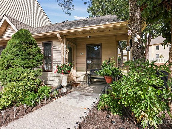 2nd image of 607 Bluebell Dr