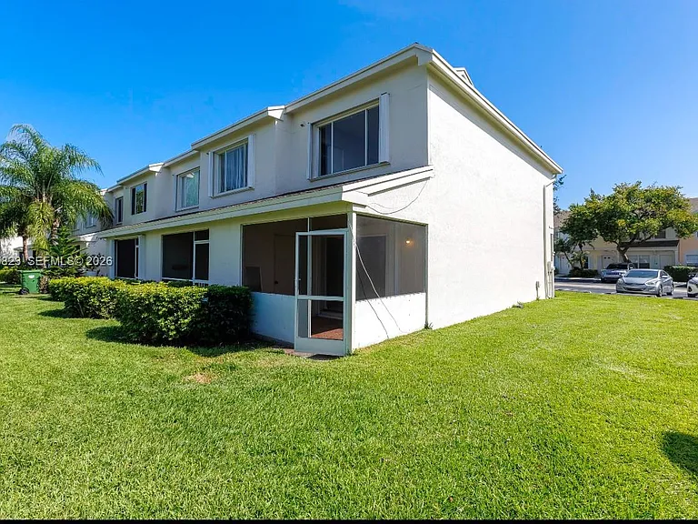 16640 Hemingway Dr #16640 — Photo 24