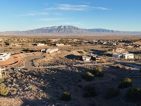 2nd image of 5801 Highland Meadows Dr