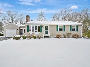 65 Fernwood Dr, Agawam, MA 01001