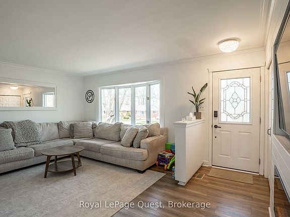 5th image of 113 North St W