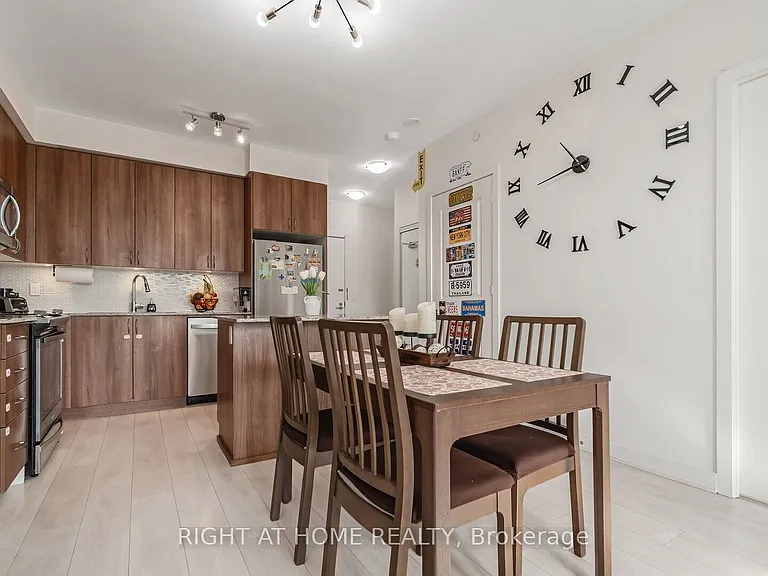 4655 Glen Erin Dr #206 — Photo 25