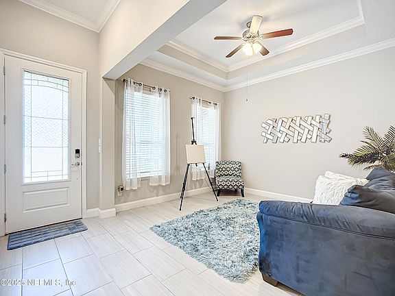 5th image of 351 RENWICK Parkway