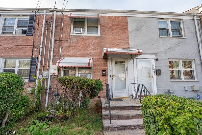 1st image of 1442 Liberty Ave