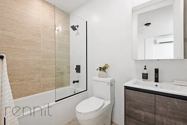 Rented by Rennit Inc. | media 3