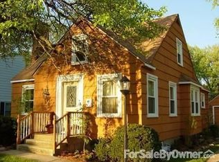 333 S Lincoln Ave, Mundelein, IL