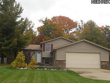 1st image of 453 Topaz Ln