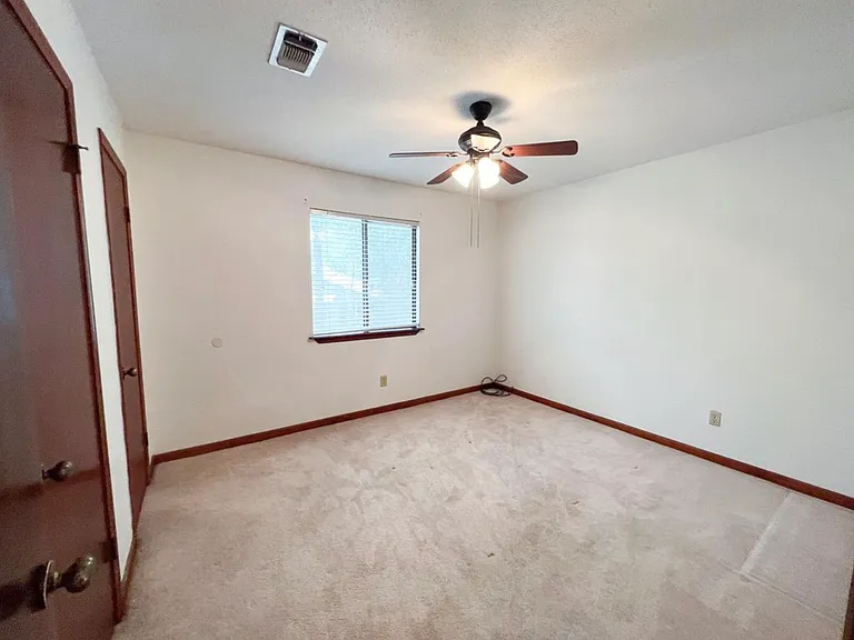 425 Muskegon Ave — Photo 14