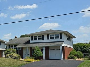 1110 McKennans Church Rd, Wilmington, DE 19808