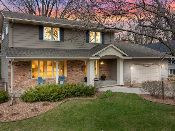 351 Betty Ln, West Saint Paul, MN 55118