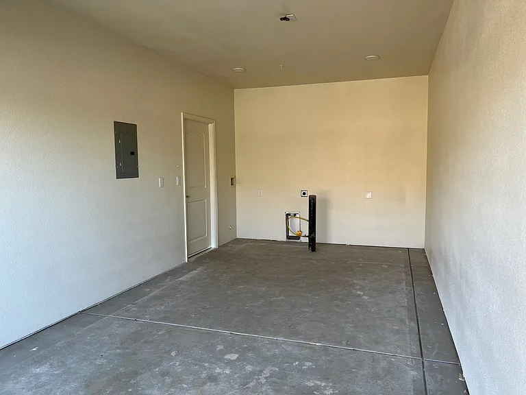 5455 Sawmill Rd — Photo 8