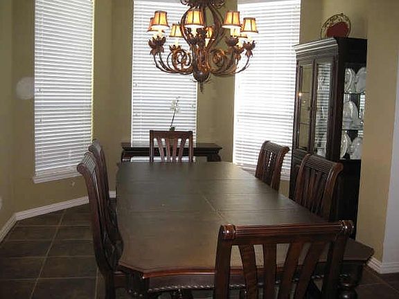 4th image of 2609 Sedalia Ct
