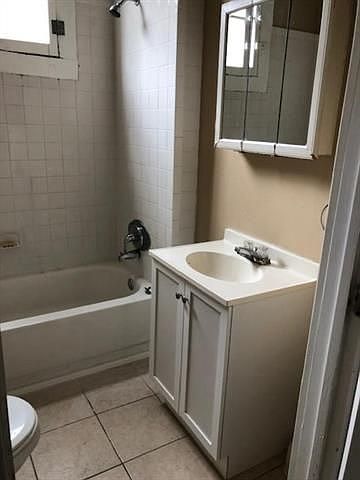 2nd image of 604 S Genois St