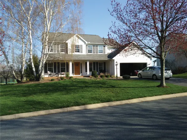 131 Sunday Dr, State College, PA 16801