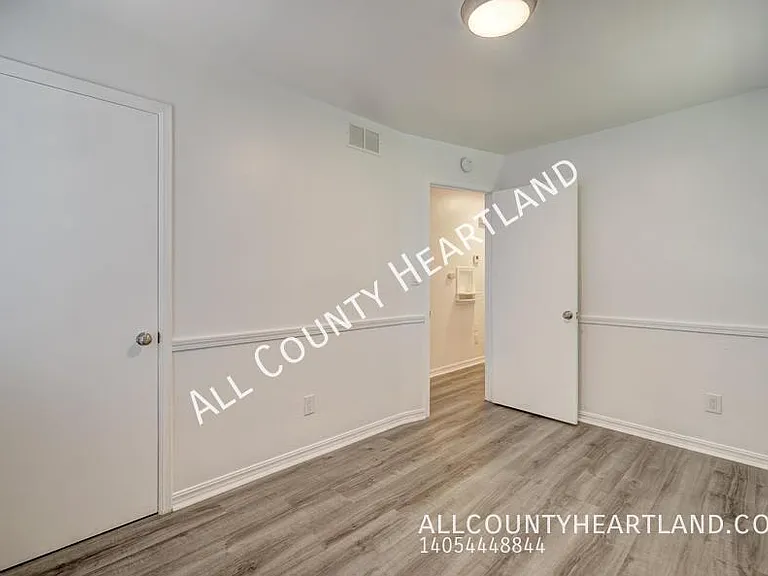817 Stahl Dr — Photo 12