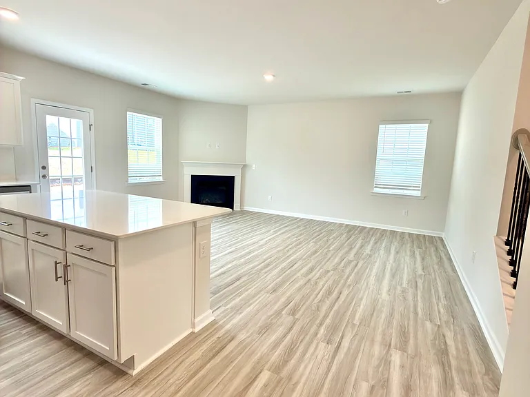 123 Pecan Grove Ln — Photo 16