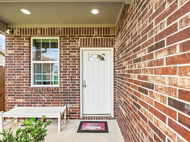 4907 Leamathew St — Photo 4