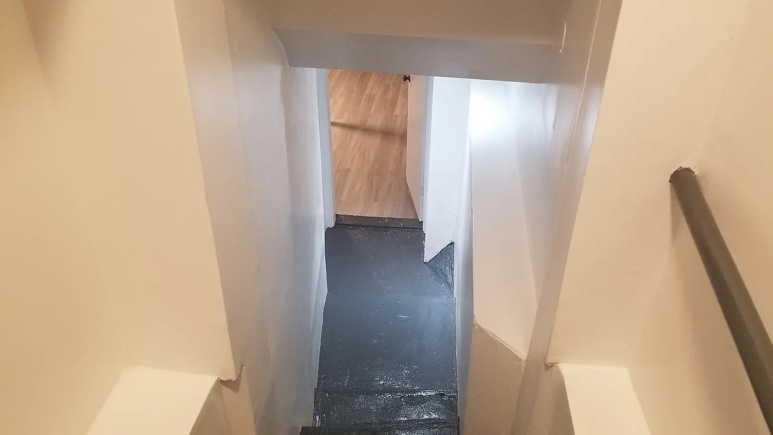 126 Park Hill Ave photo 1