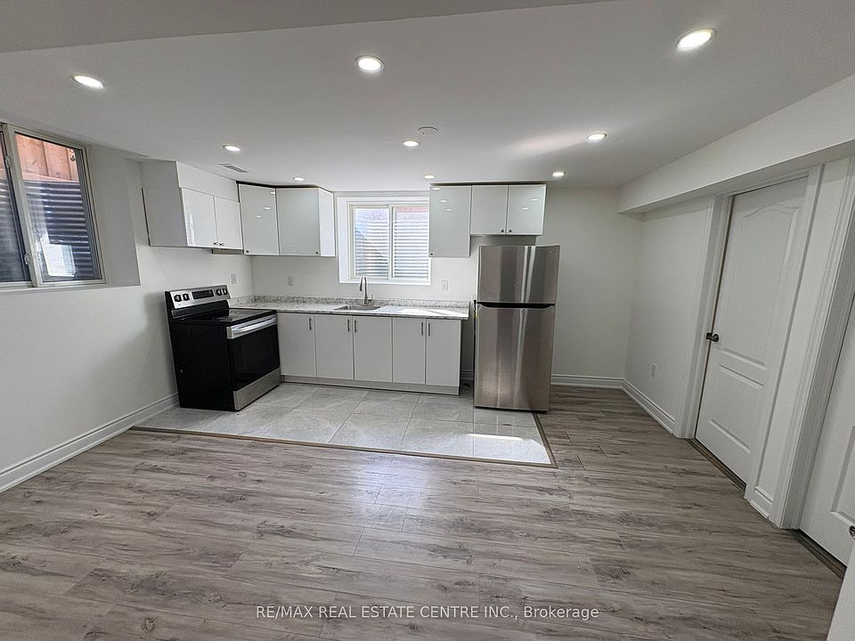 1st image of 16 Bucksaw St