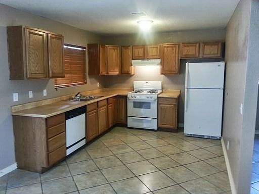 4th image of 4237 Crater St