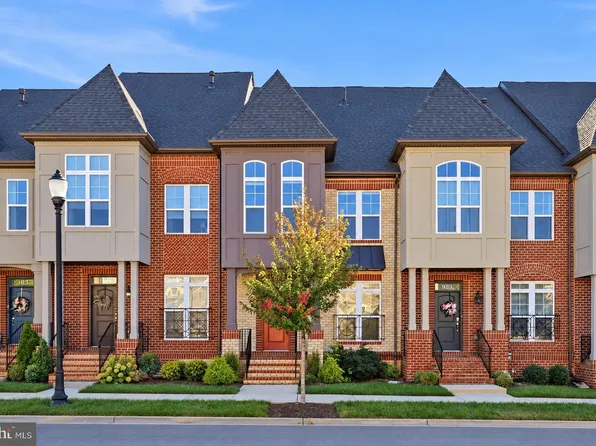 921 Holden Rd, Frederick, MD 21701