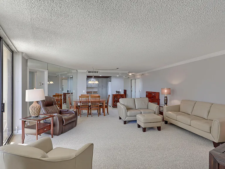 2800 N Ocean Dr #A — Photo 14