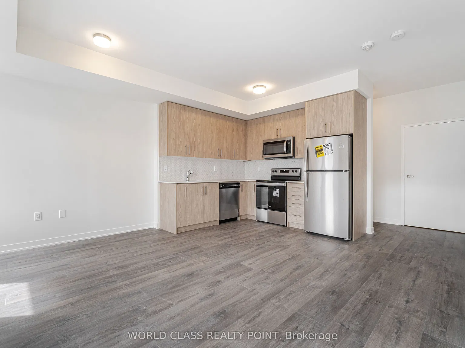 2 bed, $2,795 — Photo 2