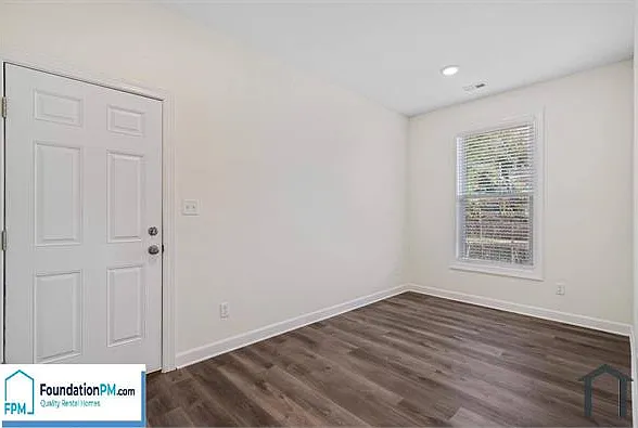 1470 Lyndale Ave — Photo 13