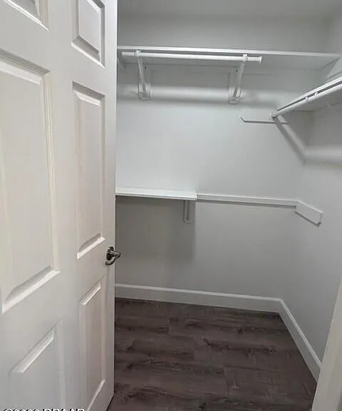 6807 Henno Ct — Photo 32