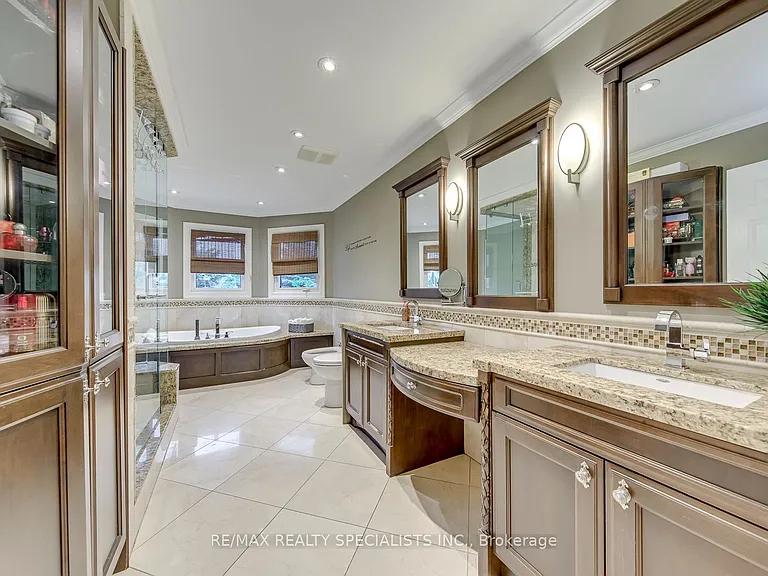 1499 Ravensmoor Cres — Photo 31