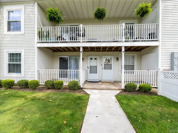 69 Fairview Circle, Middle Island, NY 11953