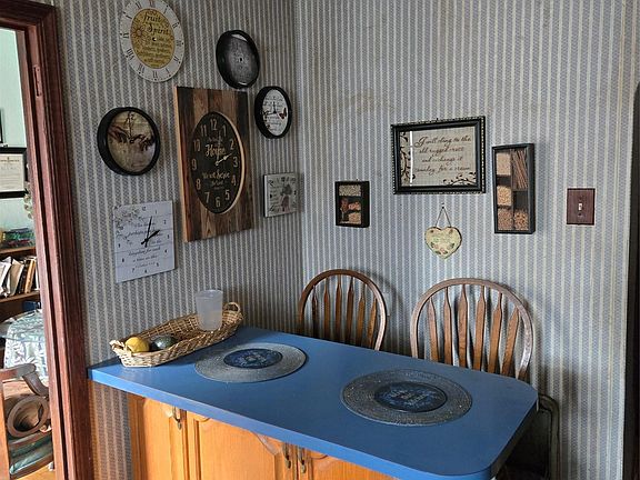 3rd image of 89-12 Rutledge Avenue