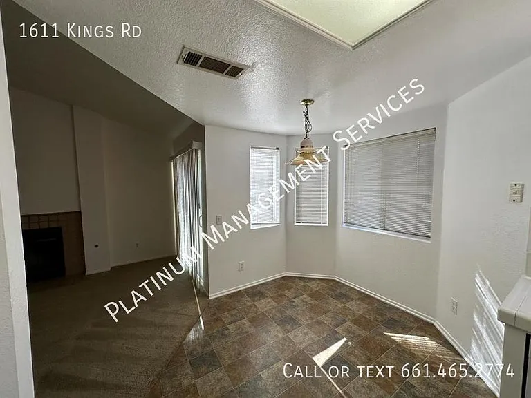 1611 Kings Rd — Photo 9
