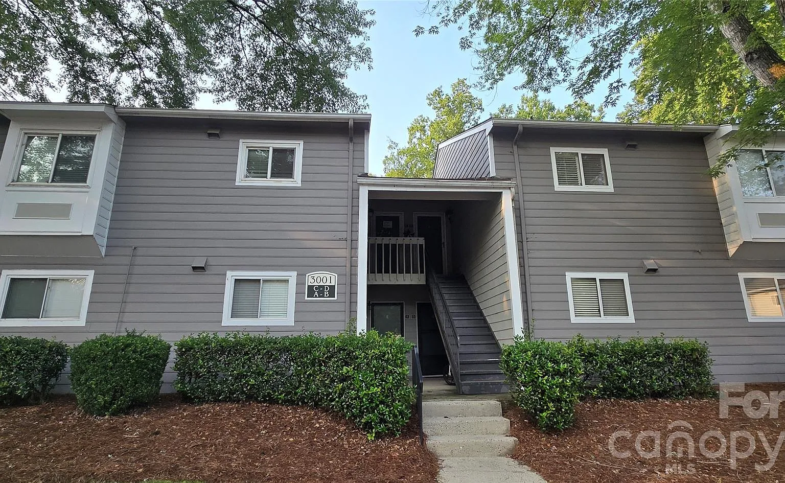 2 bed, 2.0 bath, 1033 sqft, $1,725 — Photo 1